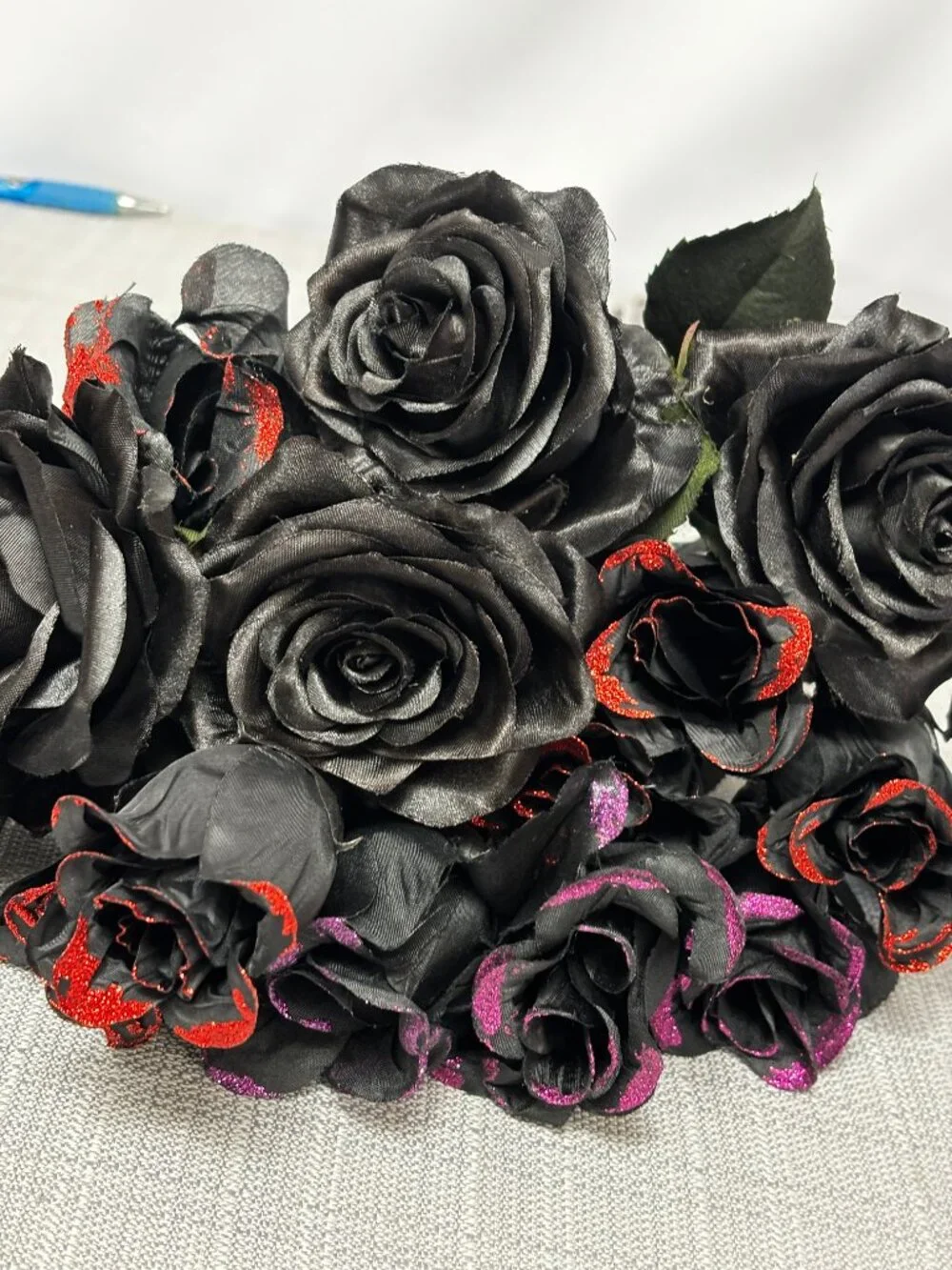 Black Silk Stem Roses Assortment – quantity 17 NWT